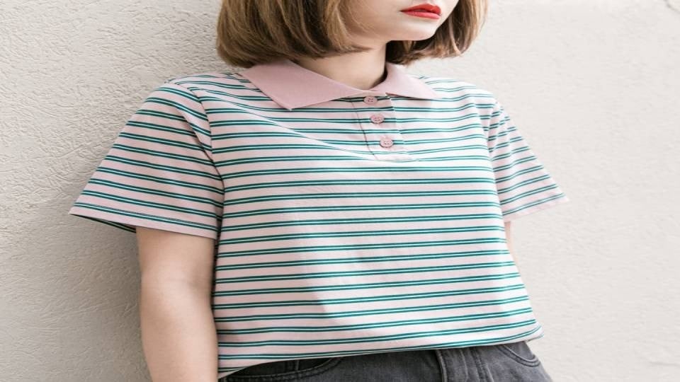 Áo Thun Cổ Trụ Nữ – Phong Cách Thanh Lịch, Dễ Phối Đồ, Phù Hợp Mọi Hoàn Cảnh