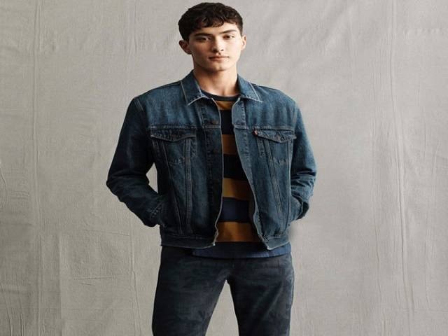 ao-thun-nam-voi-khoac-jean Ao Thun Voi Khoac Jean