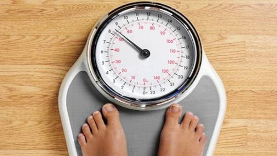 Bí Quyết Phối Đồ Với Áo Thun Cho Cô Nàng “Mũm Mĩm”