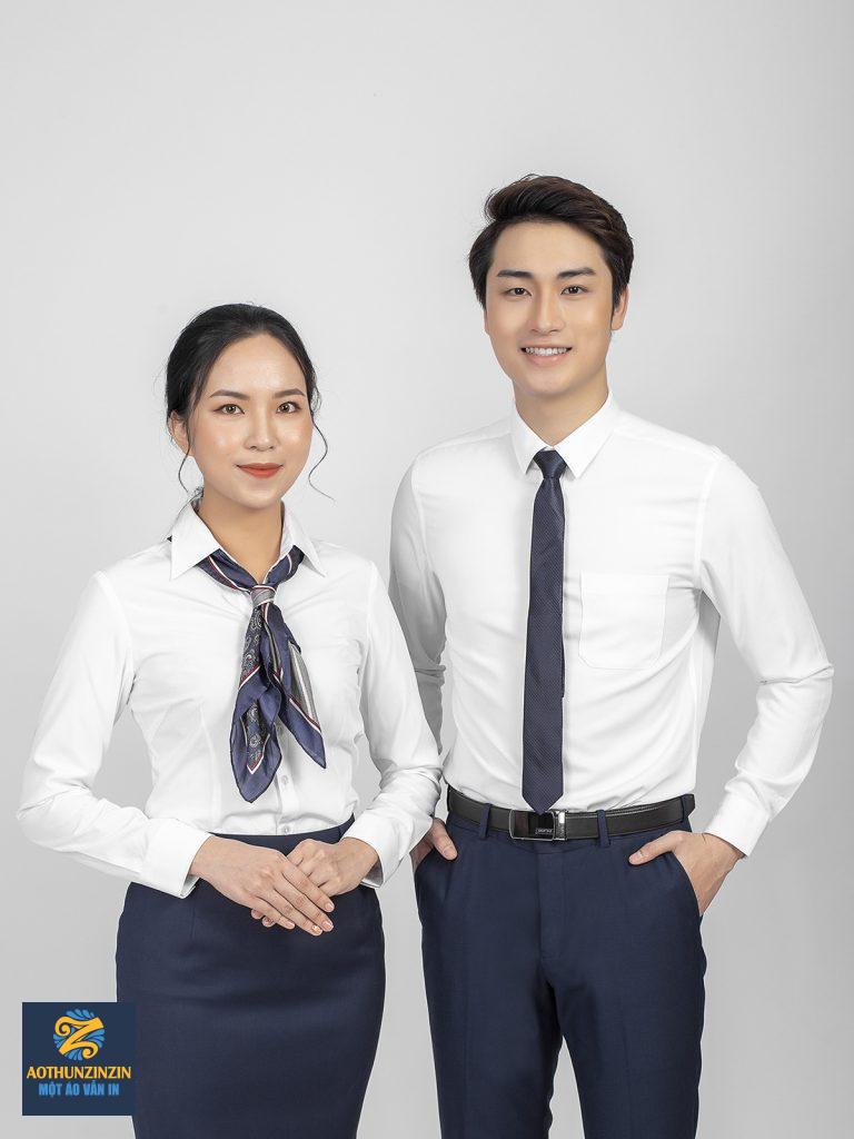 Đặt áo đồng phục